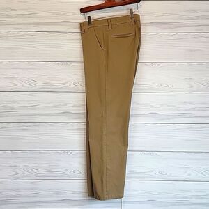 Dockers Straight fit chinos trousers khaki tan Men's Size 34X32 (runs small)